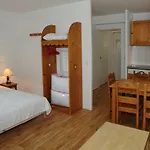 Residence Le Bois De La Reine Aparthotel 3*