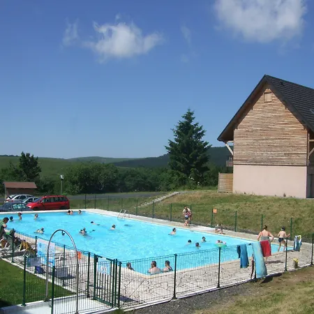 Residence Le Bois De La Reine Aparthotel Super Besse