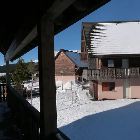 Le Bois De La Reine 3* Super Besse