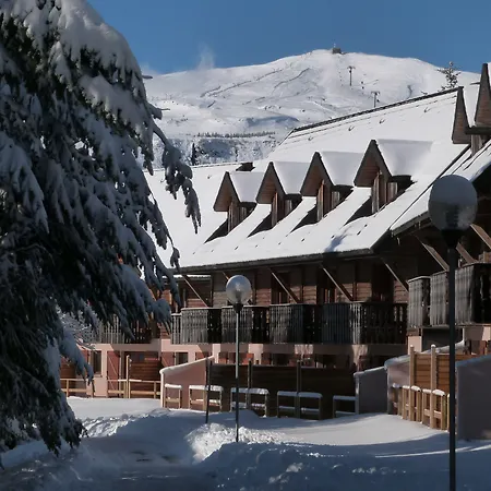 Le Bois De La Reine Aparthotel