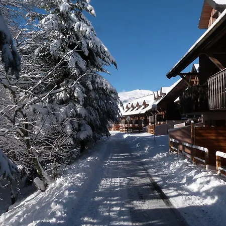 Le Bois De La Reine Aparthotel 3*