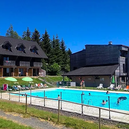 Le Bois De La Reine 3* Super Besse