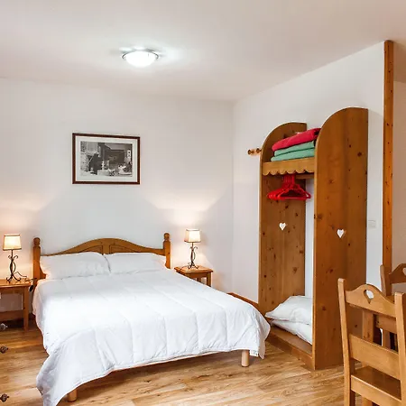 Le Bois De La Reine Aparthotel