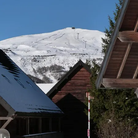 Residence Le Bois De La Reine Aparthotel Super Besse